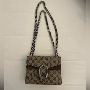 Gucci Dionysus GG Supreme Mini Bag
